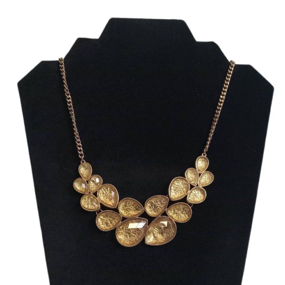 Gold Toned Teardrop Foil Cluster Single Strand Metal Statement Fashion Necklace